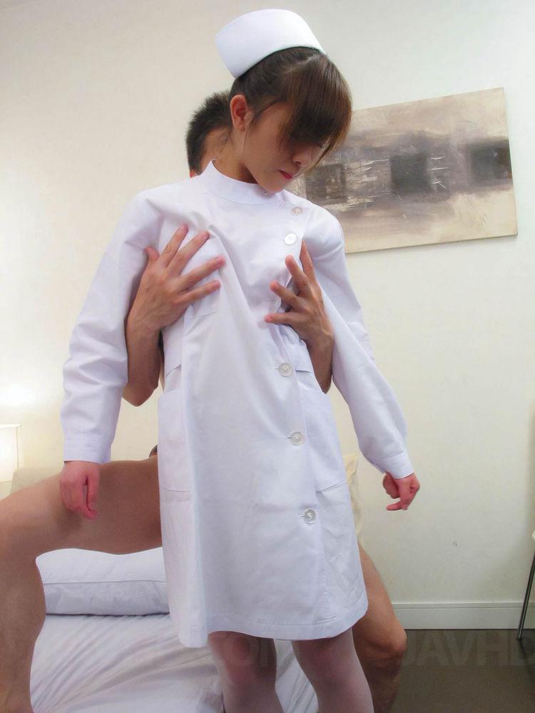 Miina Minamoto's steamy nurse cosplay ends with her riding throbbing cock post bath - 4