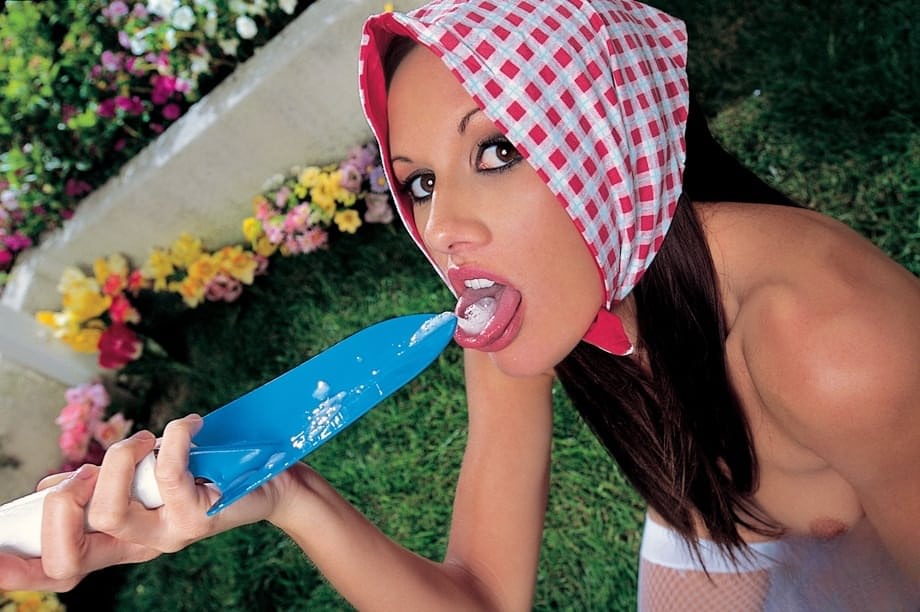 Taylor Rain hardcore anal pounding in arousing anime cosplay outfit - 12