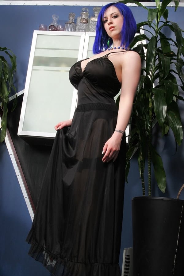 Larkin Love: Goth temptress flaunting bare tits and teasing solo spreads - 4