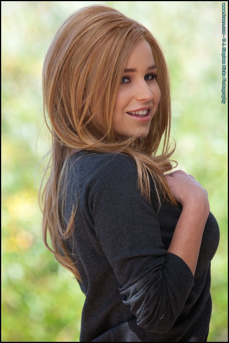 Gorgeous girl Spencer Scott strips off her clothing while in the outdoors