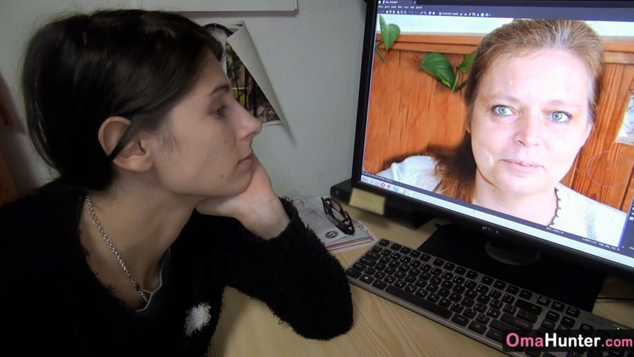 Margarethe che seduce adolescenti vogliosi in caldi incontri lesbici - 1