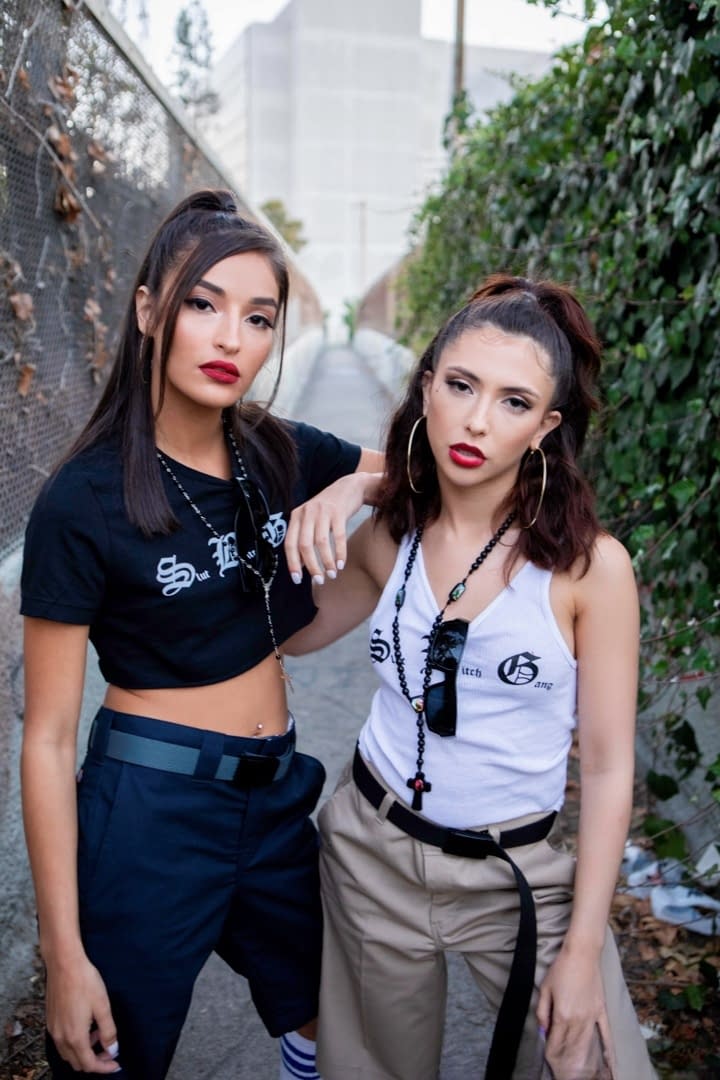 Emily Willis e Jane Wilde che si fanno sfondare i loro luridi culi teen da grossi cazzi neri - 4