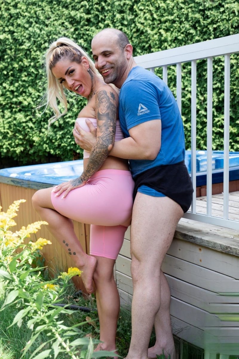 Pamela Kayne’s tattooed blonde curves get relentlessly drilled poolside - 7