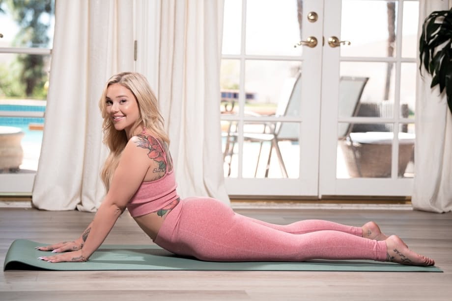 Violet Myers and two curvy women bend over doing explicit yoga in tiny workout outfits - 4