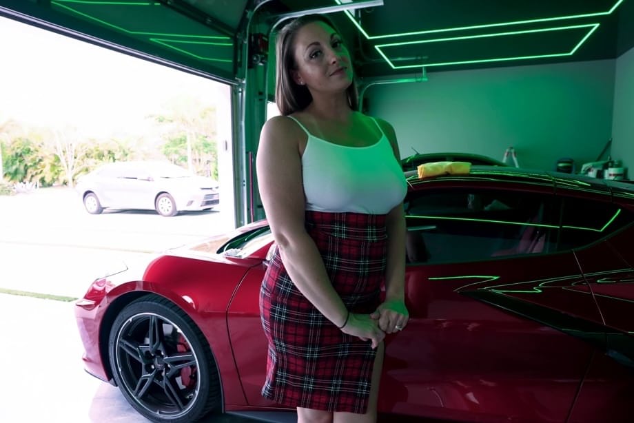 Brit babe Melanie Hicks gives frantic blowjob before pounded doggystyle POV - 3