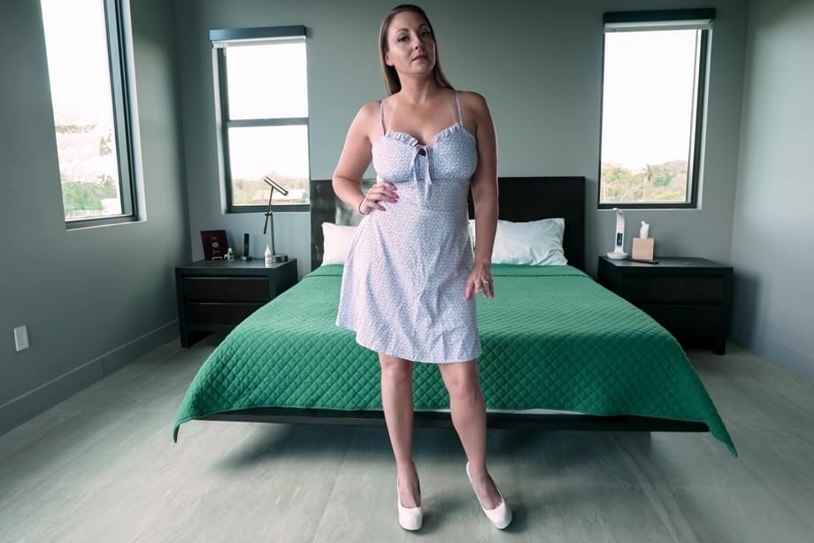 Brit babe Melanie Hicks gives frantic blowjob before pounded doggystyle POV - 9