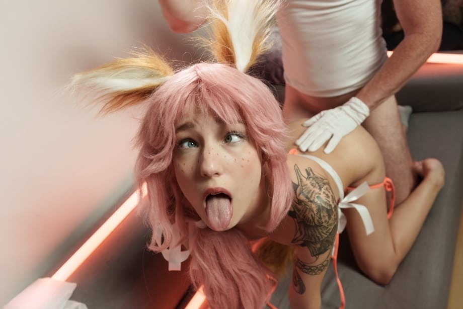 Tea Mint in cosplay si fa inzuppare la sua bella faccia durante un intenso POV sperona - 7