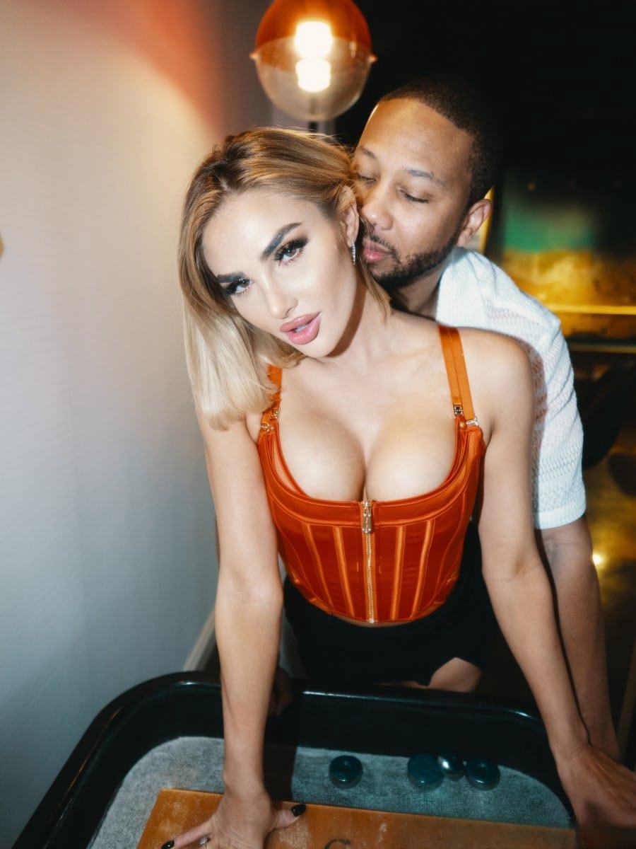 Kenzie Anne eager blonde temptress ravaged by black cock in dimly lit bedroom - 2
