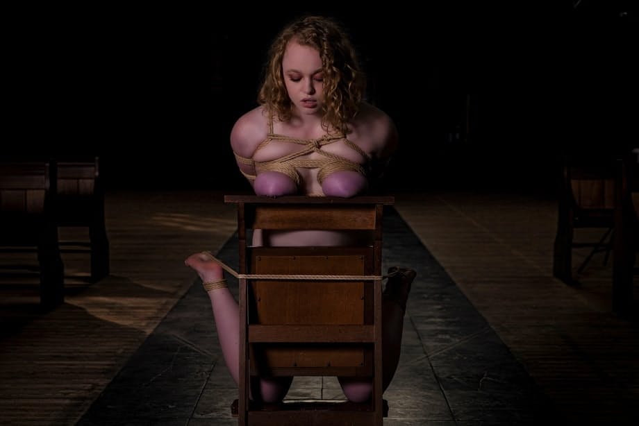 Tied-up Sarah Calanthe naked and left vulnerable on a chair - 5