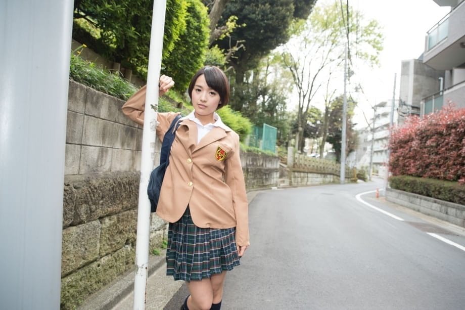 Seductive Mari Haneda strips completely nude after a teasing coed selfie - 6