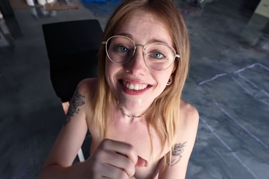 Luke Longly delivers intense POV sex with redheaded MILF Lucy Foxx taking a cumshot on her glasses - 4