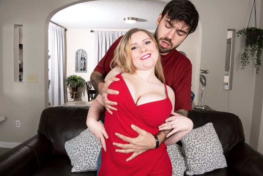 Chubby blonde Emma Shay reveals her juicy big tits seducing her man for wild passionate sex - 5