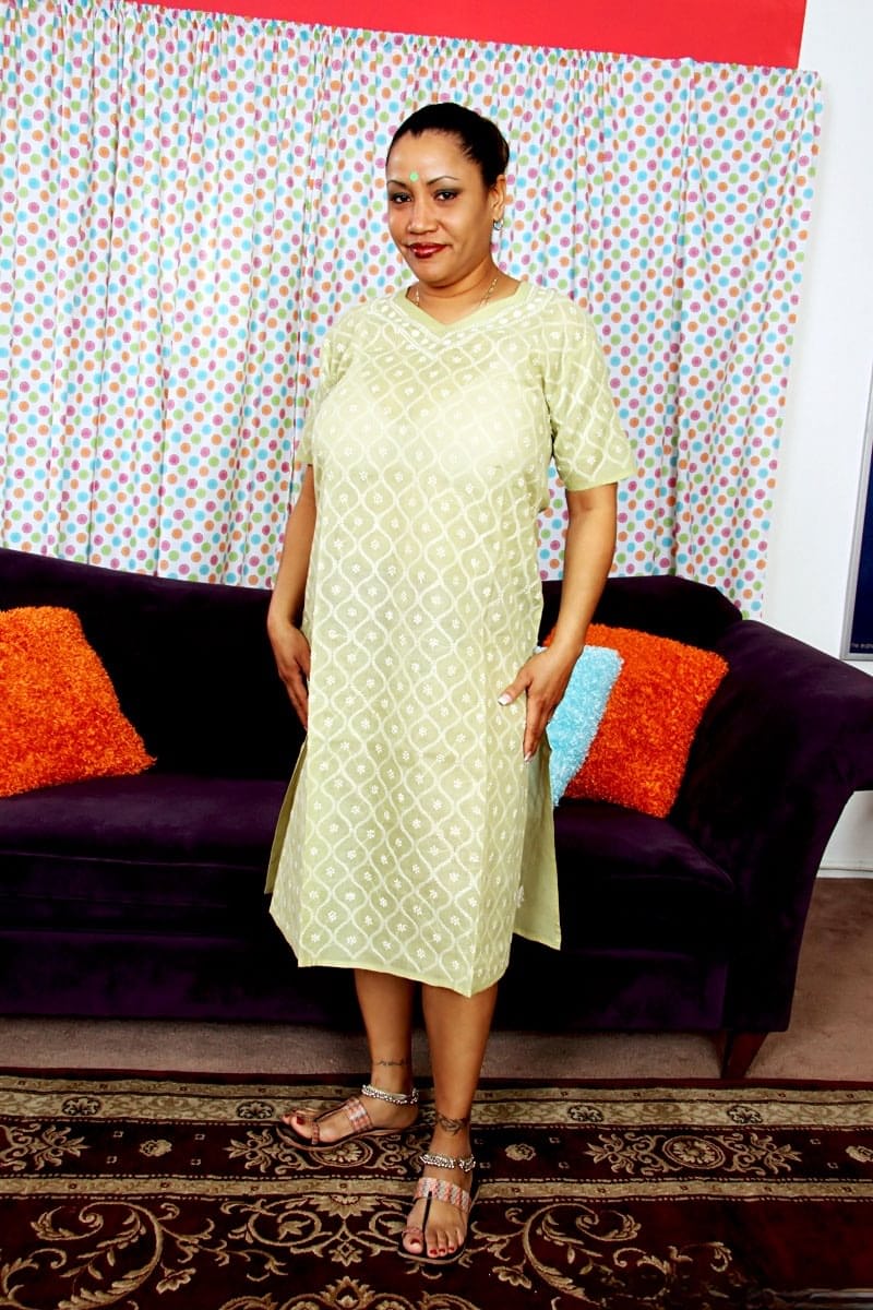 Older mature Indian Kira B modelling her sexy legs non nude in sandals