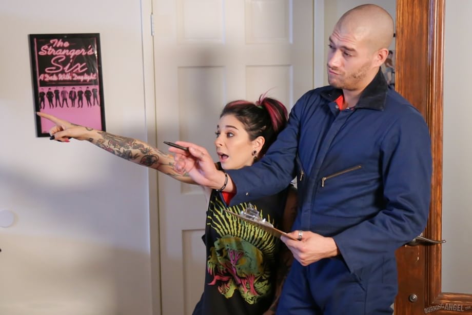 Pigtail-wearing Sierra Cure with tattooed skin services hard cock and receives steaming cum between her thighs - 2