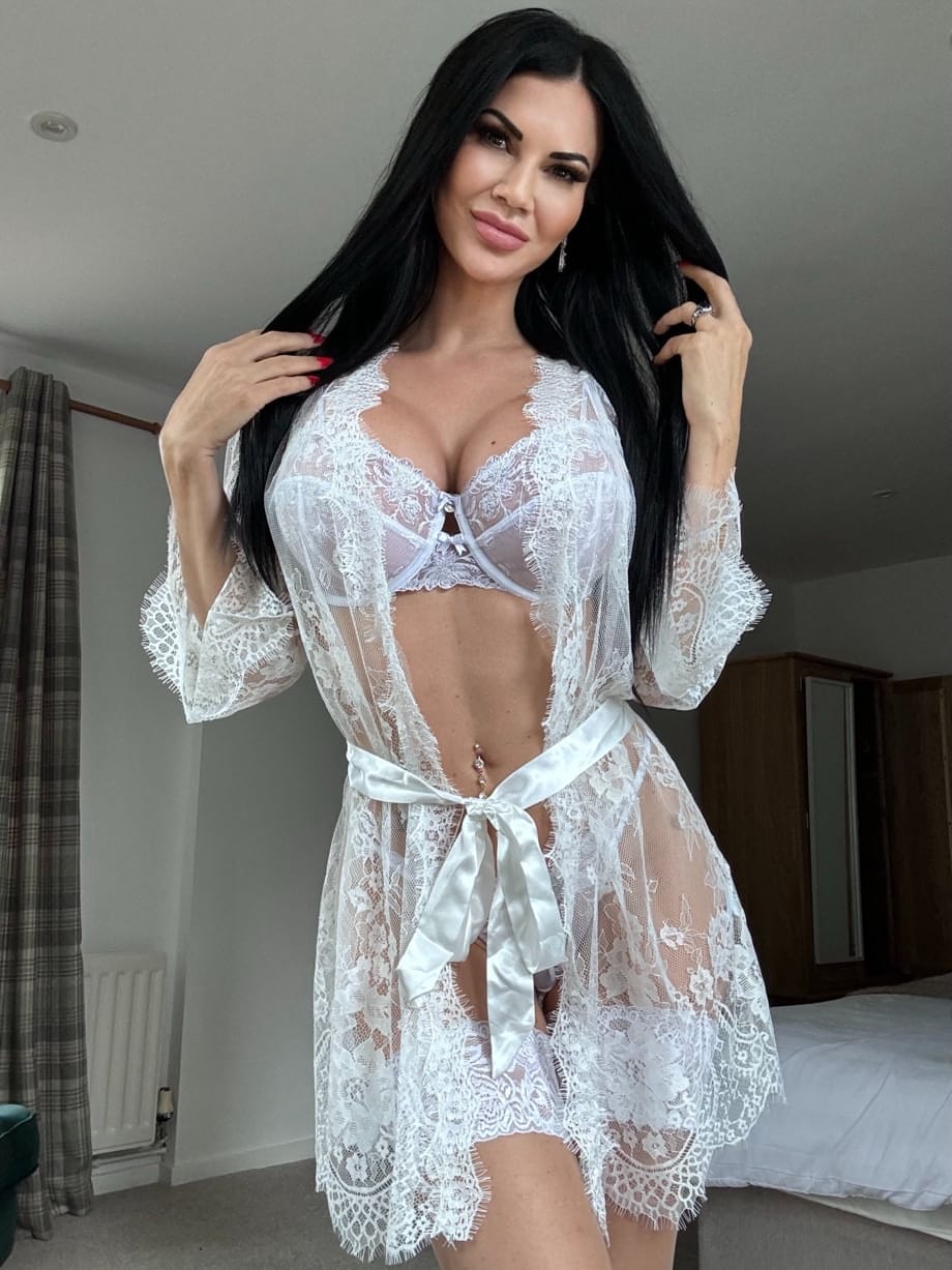 Hot MILF Jasmine Jae VIP shows off her big tits in a lingerie compilation