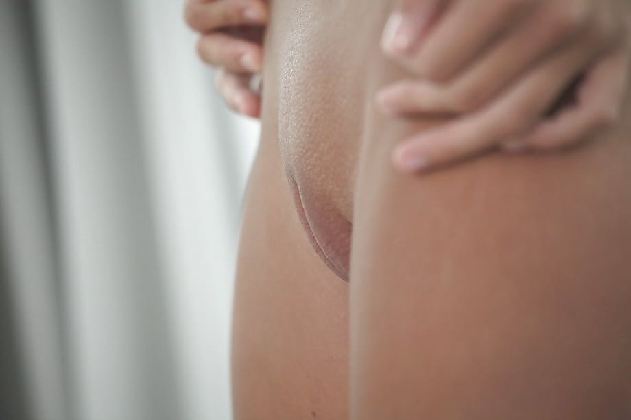 Vanda Lust sensually peels off her panties revealing juicy shaved pleasure - 14