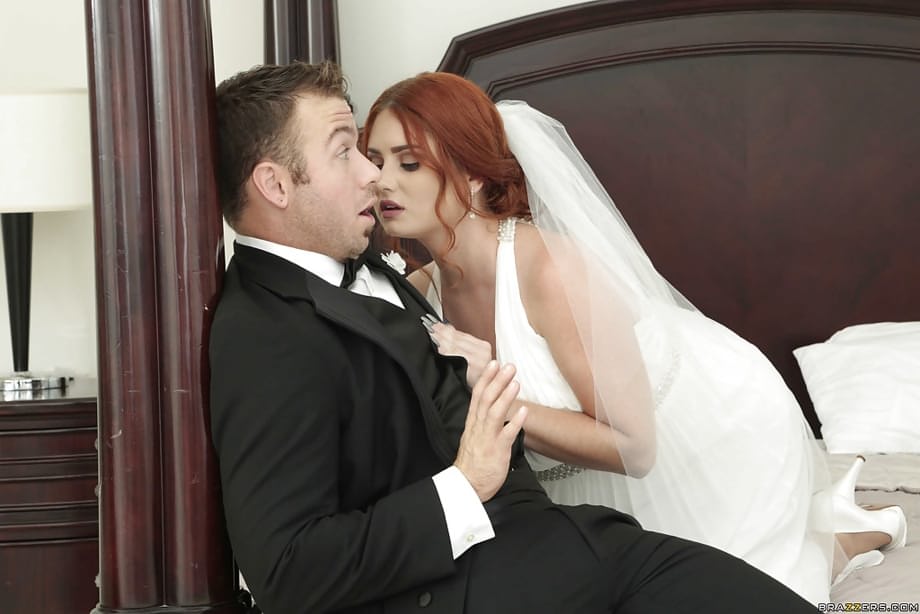 Pelirroja con tetas grandes, Lennox Luxe, provocante. Lennox Luxe novicia, braguitas de boda, para fantasía de seducir al padrino - 3
