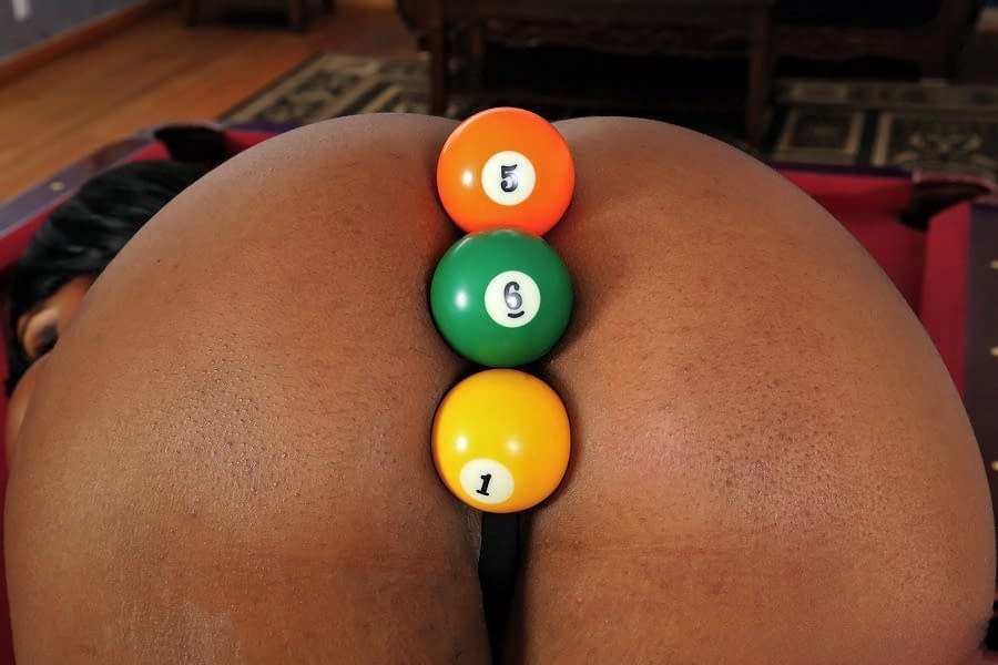 Vanessa Monet twerks her enormous ebony booty in slow-motion tease - 16