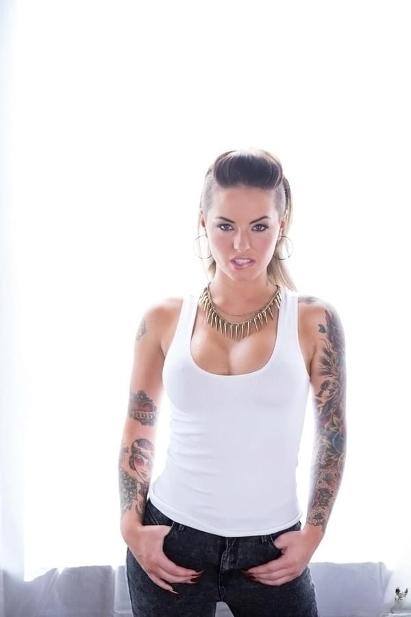 Tattooed slut Christy Mack spreads her juicy booty cheeks and flashes massive fake tits - 1