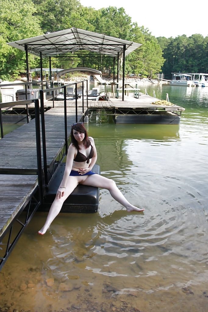 Dakota Charms strips nude in sizzling backyard amateur romp - 3