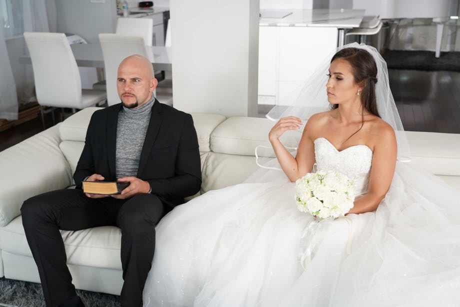 Jmac A e l'vogliosa Kelsi Monroe si scatenano nella cappella il giorno del suo matrimonio - 2