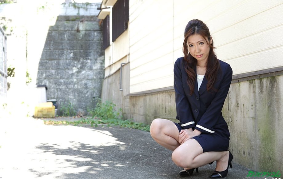 Kaori Buki breathless as a coworker drives her to dripping, climactic ecstasy - 4