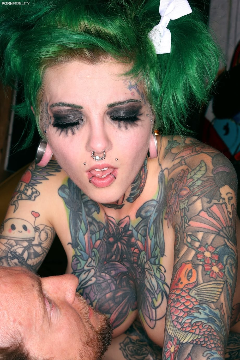 Sydnee Vicious with tits exposed pounded by an enormous cock - 10