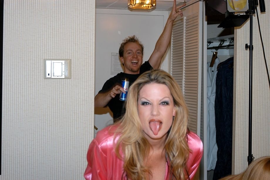 Ryan Wild stars as fiery Lauren Phoenix entices Kelly in explosive Canadian threesome - 6