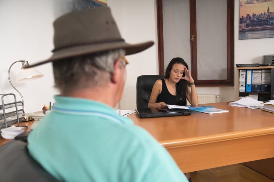 MAC'S Kira kinky, Lexi Layo devora a un ansioso e impaciente candidato mayor durante una entrevista de trabajo muy caliente y traviesa - 5