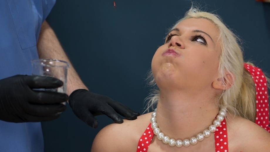 Layla Price seductively teases her body with creamy food in filthy games - 6