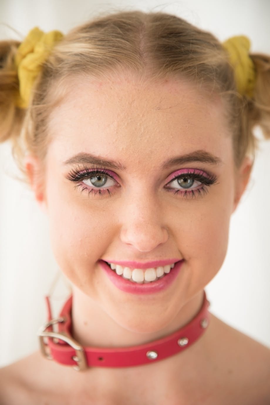 Petite American teen Chloe Cherry shows off and gets her pretty face fucked