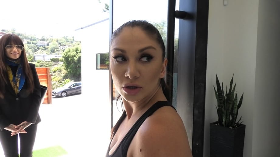 La tatuada pecadora Leigh Raven recibe una embestida salvaje en su apretado culo por parte de Markus Dupree - 9