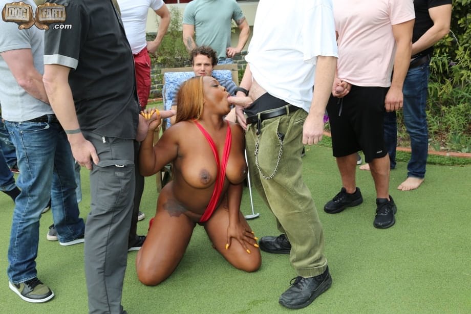 El enorme trasero ébano de Jayden Starr devastado en una orgía al aire libre con BBC - 6