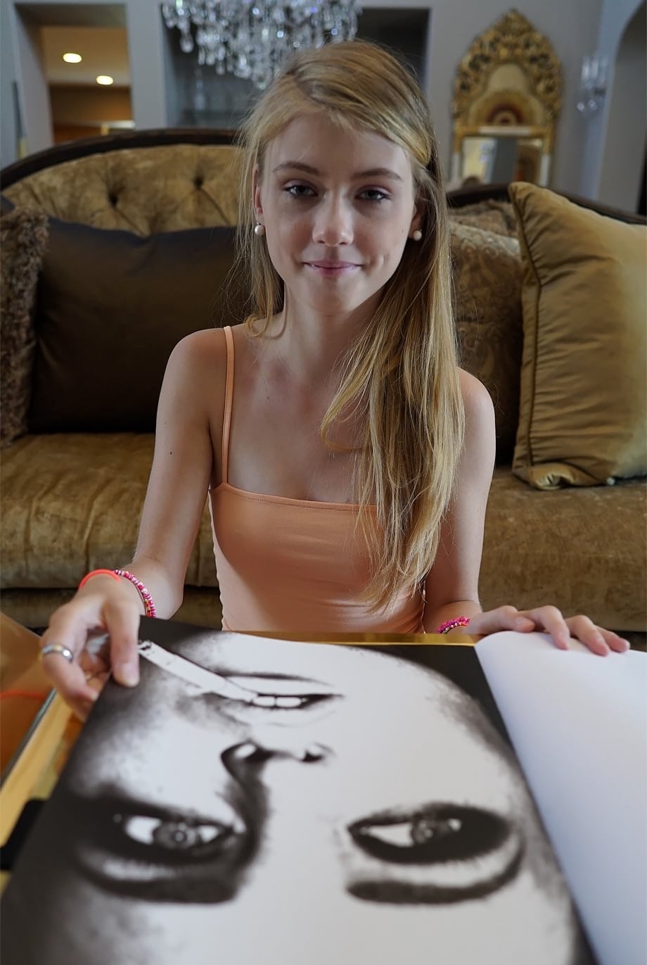 Stunning Young Hannah Hays and Riley Star flaunt their sweet teen curves in tight dresses - 14
