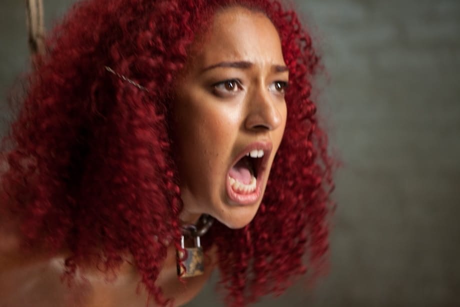 Daisy Ducati livre la plus torride des soumissions en tant que beauté ébène dans une action intense avec bondage - 10