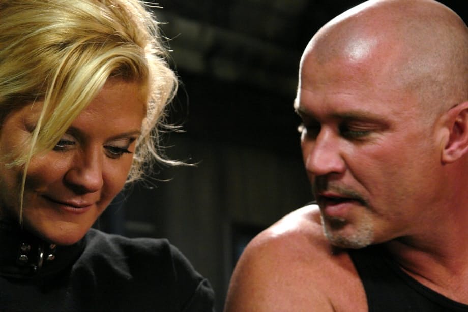 Ginger Lynn bound and teased, her mature curves bent for spanking pleasure - 4