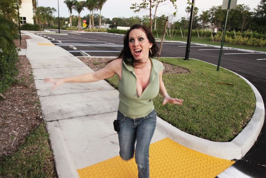 Rayveness the brunette cougar seduces and fucks young cock senseless - 3