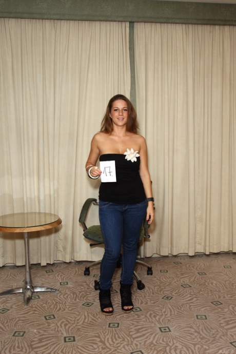 Nicole Sweet strips bare spreading wide on leather office chair - 2