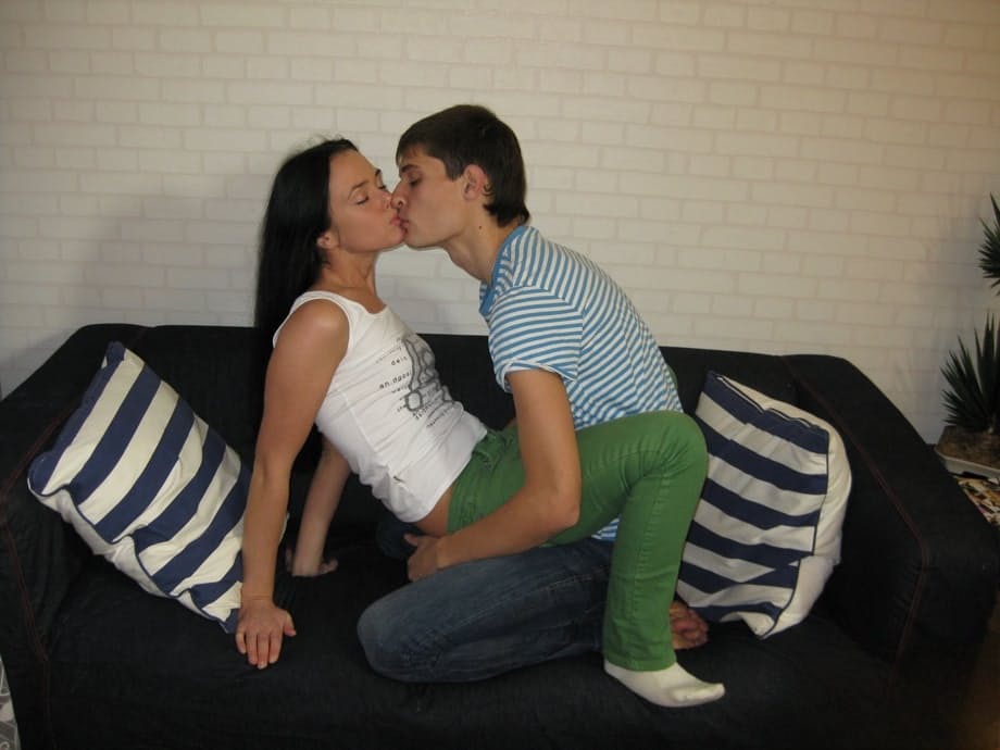 Phillip Dominates Kinky Teen In Passionate Hardcore Action - 4