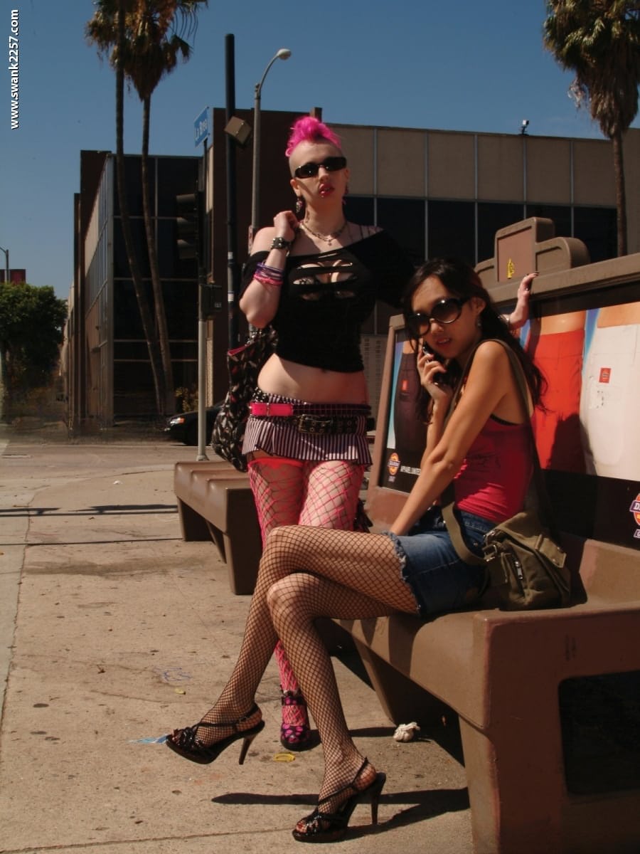 Mandy Morbid and Lystra Faith strip each other bare for intense toy play - 5