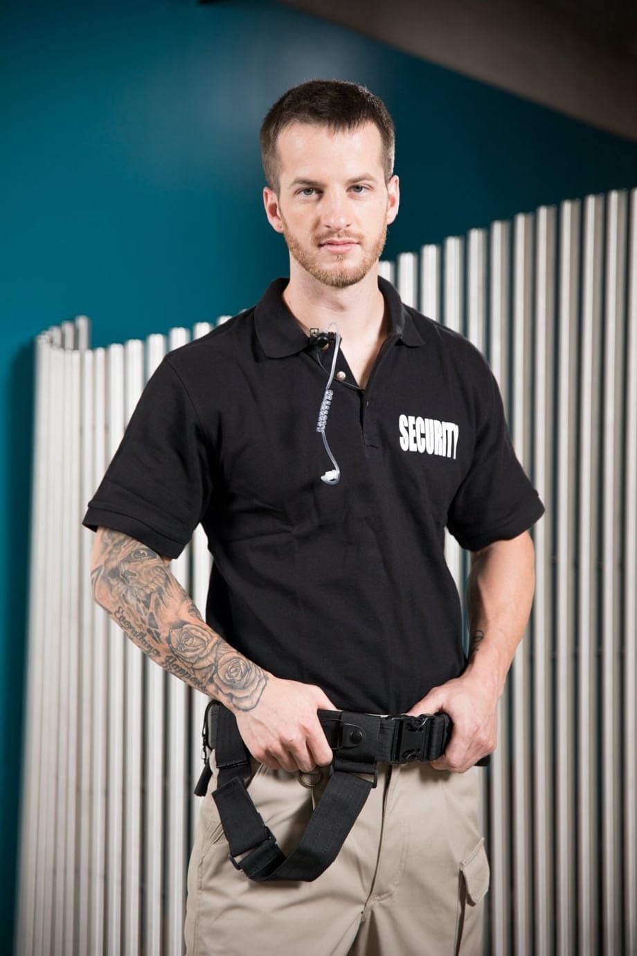 Justin Matthews lèche avidement et baise Randy Quentin Gainz en service avec un abandon rouquin. - 2