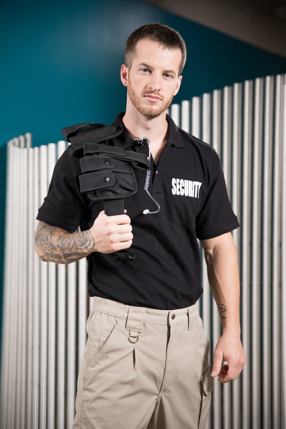 Justin Matthews lèche avidement et baise Randy Quentin Gainz en service avec un abandon rouquin. - 3