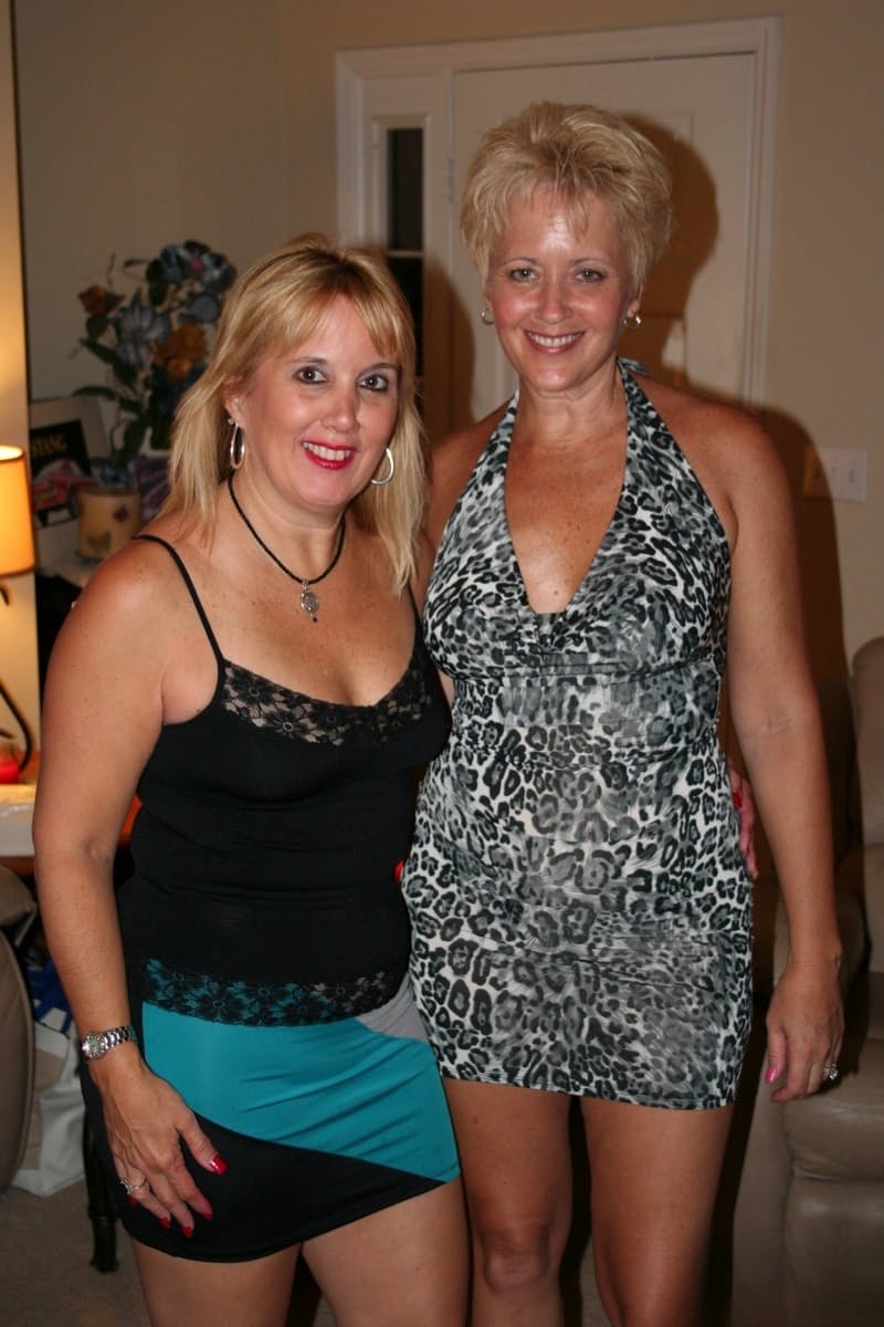 Tracy Licks et Kristine Cumz partagent ensemble des grosses bites - 1