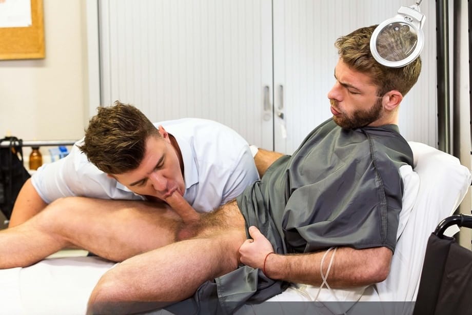 JJ Knight bangs hairy bottom Gabriel Phoenix in steamy hospital anal play - 4