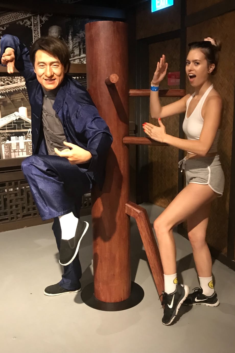 Jill Kassidy rivela il suo cespuglio in una fuga audace di vacanza - 10