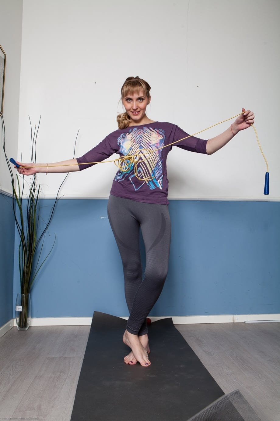 Anabel slips off spandex for intense bare-naked yoga tease - 1