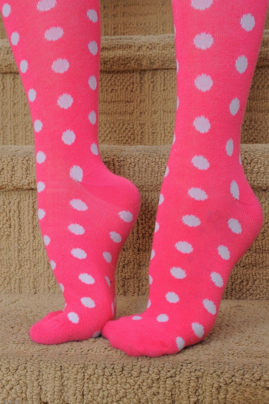 Missy Sweet strips her long pink socks to bare naked feet - 4