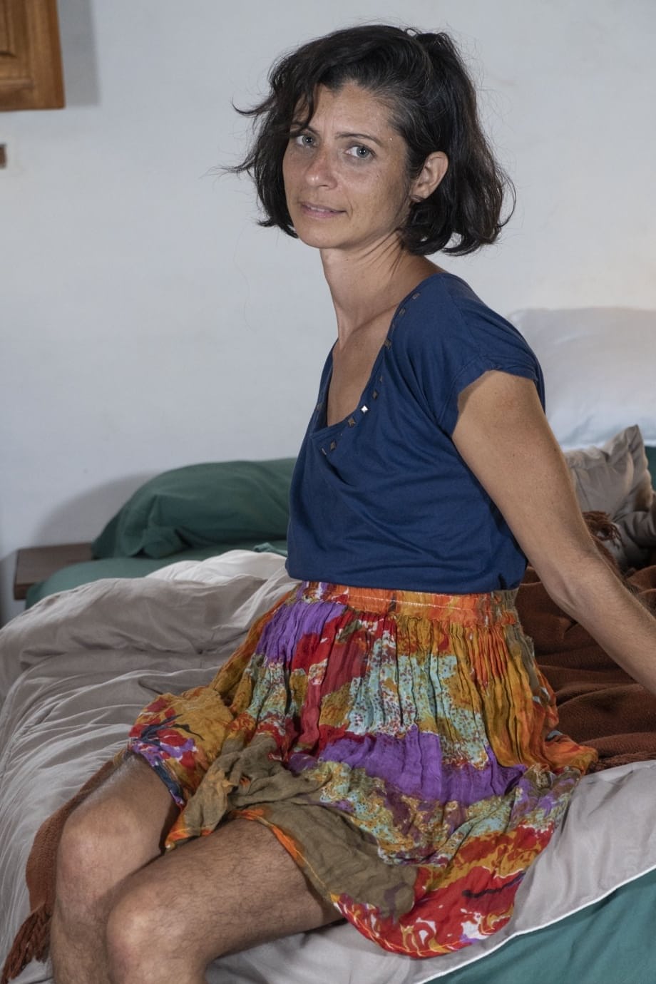 La chatte mature et poilue de Bruna grande ouverte et prête - 1