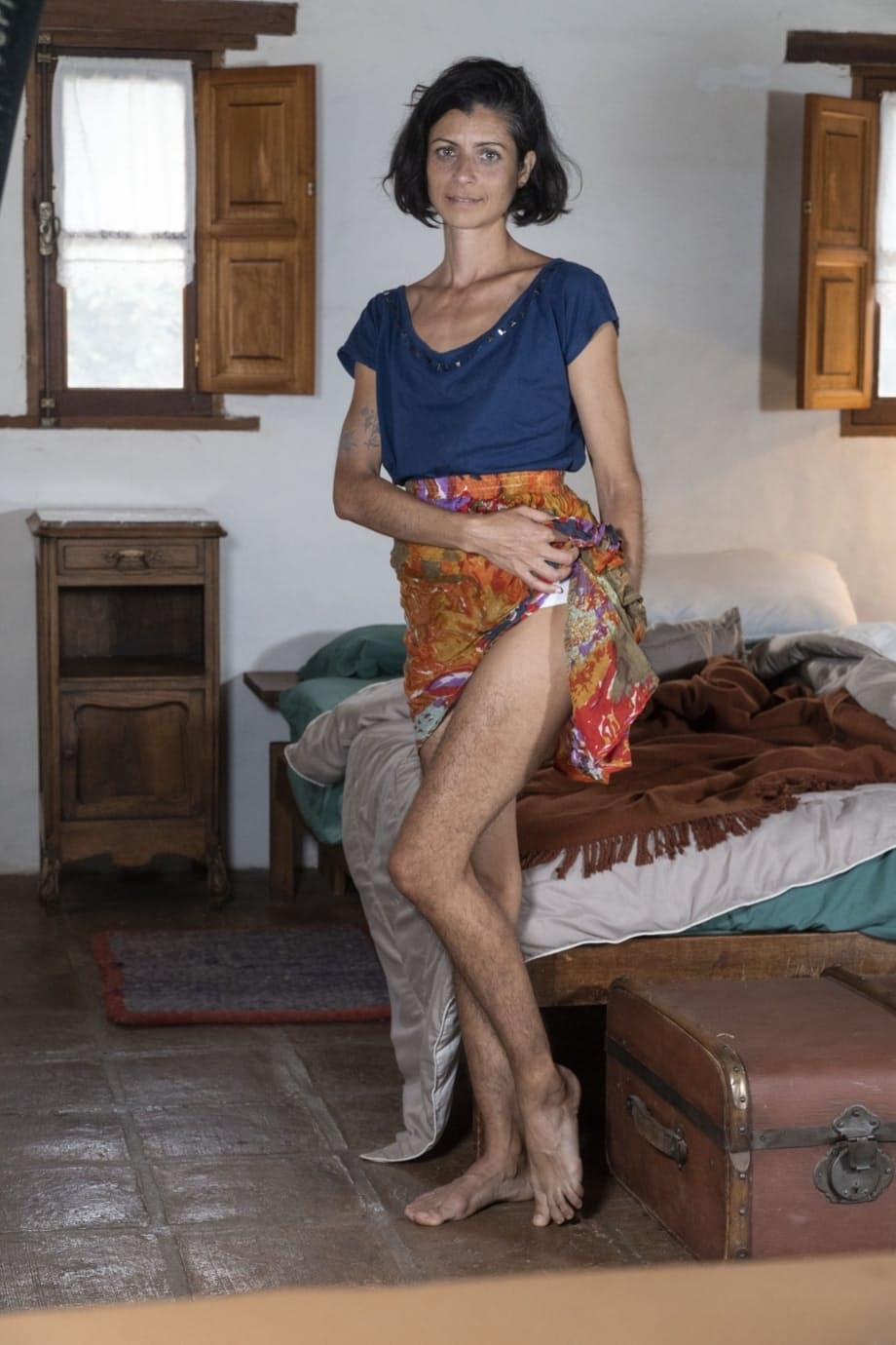 La chatte mature et poilue de Bruna grande ouverte et prête - 2