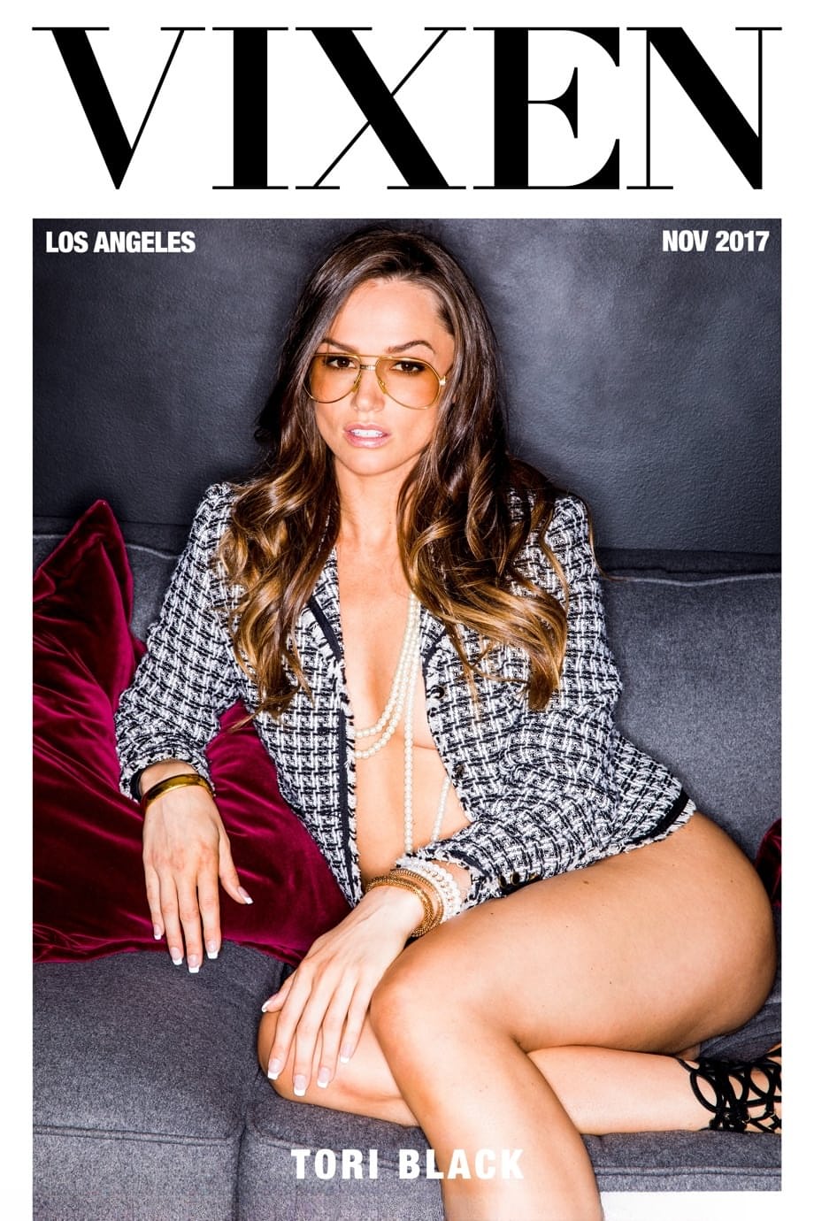 Tori Black che cavalca con forza un cazzo grosso fino a ricevere in faccia un facciale massiccio a bocca aperta - 2